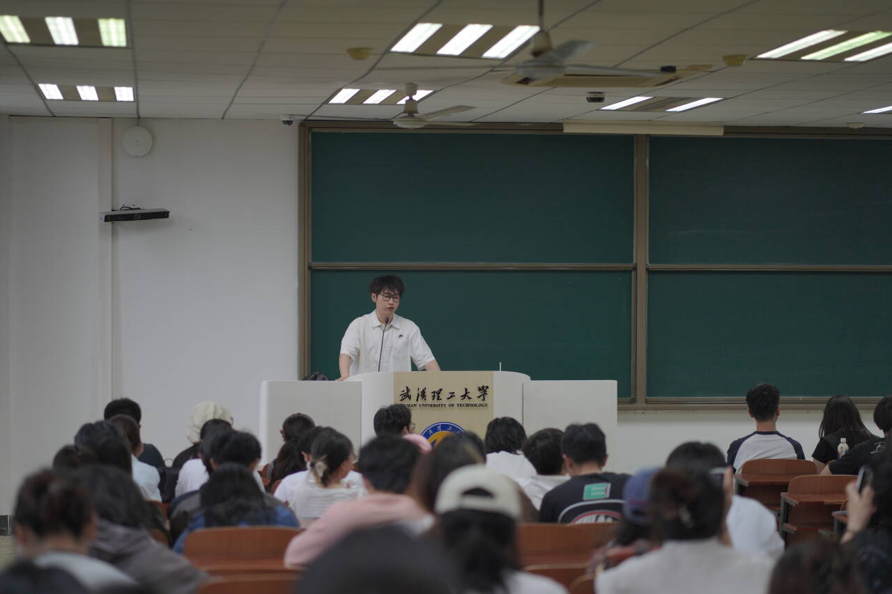 木屋计划】电竞盘口本科2022级开展“课外学分详解”主题年级周课-电竞盘口-电竞菠菜